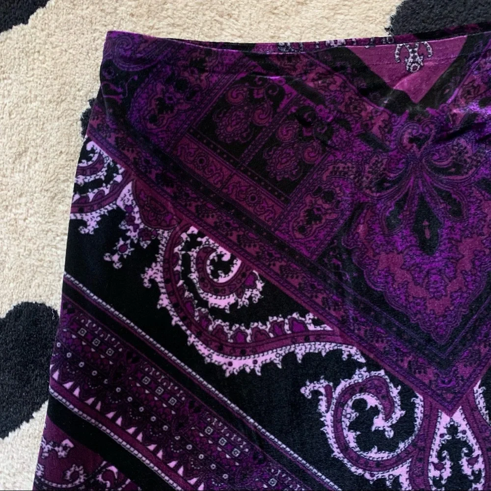 🚫SOLD•E✝️SY🚫 Vintage Velour Asymmetrical Paisley Purple Skirt - Picture 3 of 9